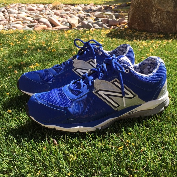 New balance revlite turf shoes Clearance